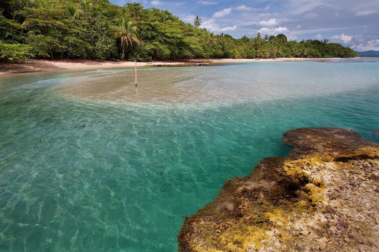 Sunrise Beach Hotel Puerto Viejo de Talamanca Luaran gambar